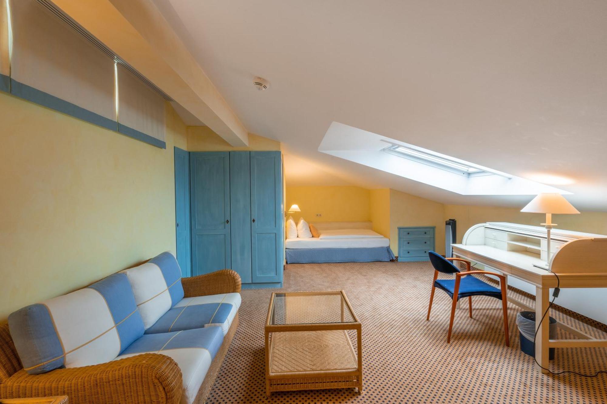 Grand Hotel Binz Ngoại thất bức ảnh A room at the hotel