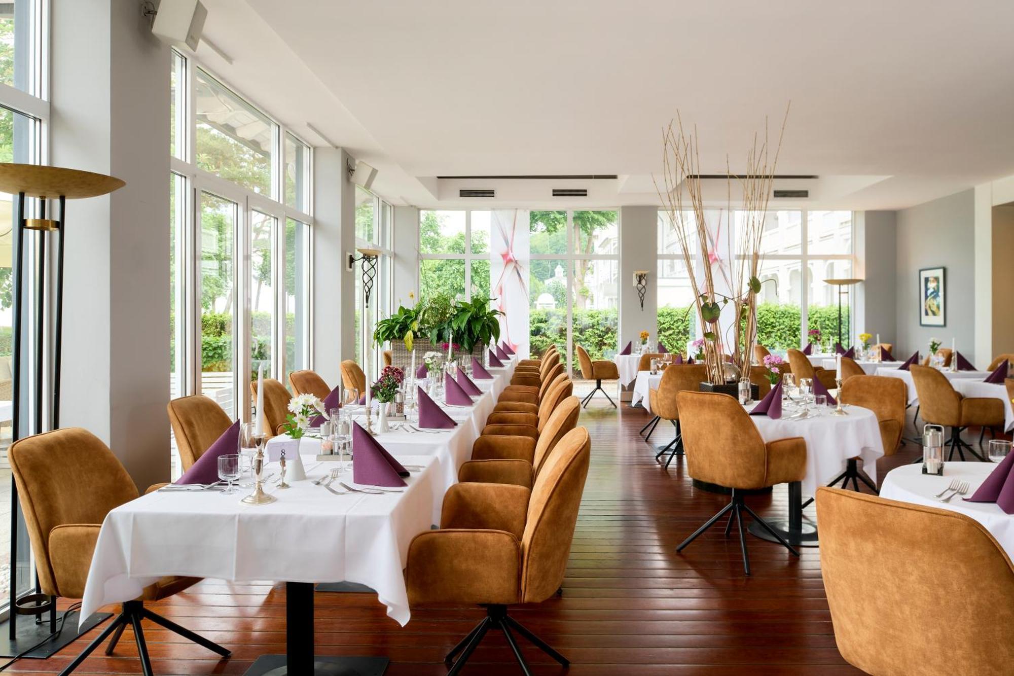 Grand Hotel Binz Ngoại thất bức ảnh Restaurant