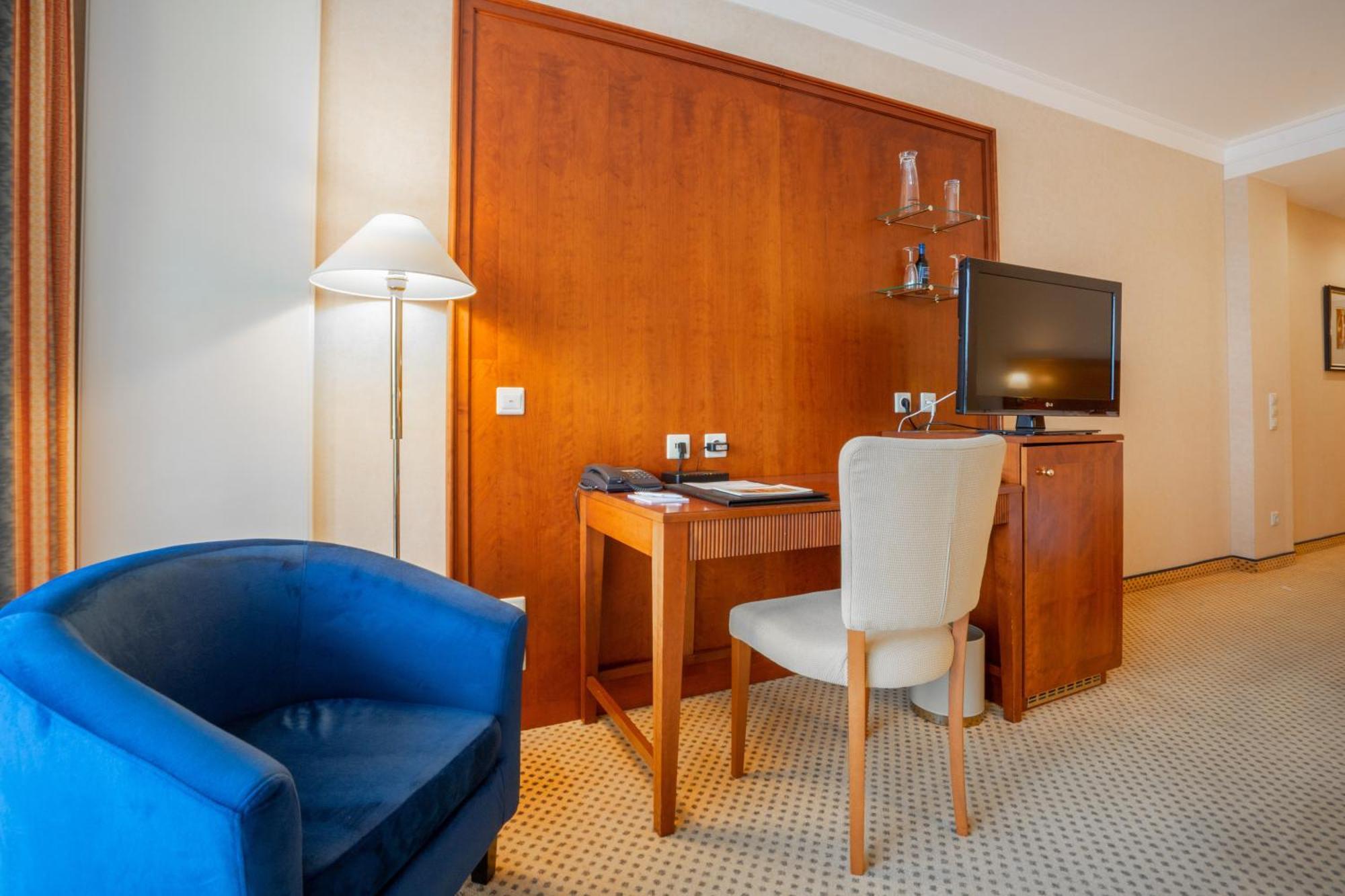 Grand Hotel Binz Ngoại thất bức ảnh A room at the hotel
